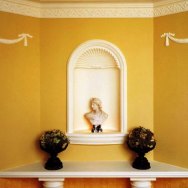 Лепнина на стене